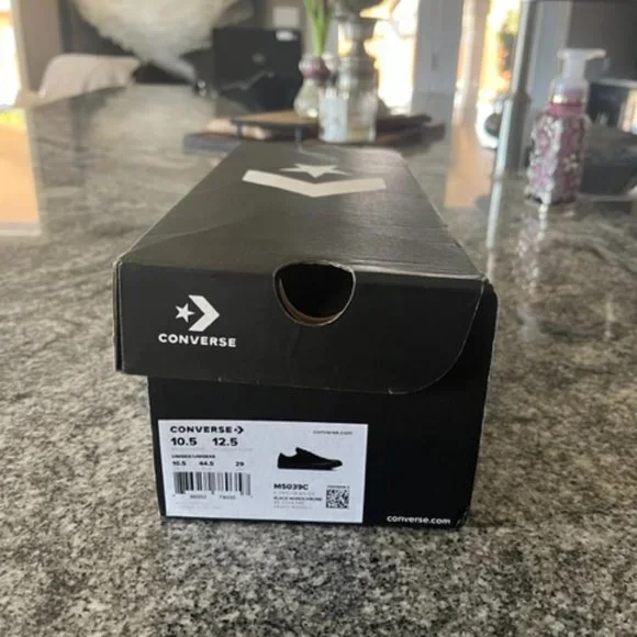 BNWT Converse Chuck Taylor All Star Low Top - Picture 3 of 7